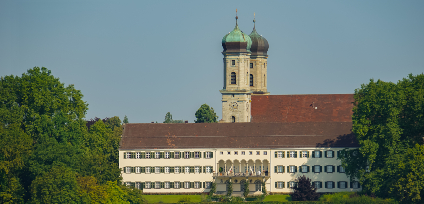 Bodensee Sommerurlaub - Blick auf das Schloss Friedrichshafen