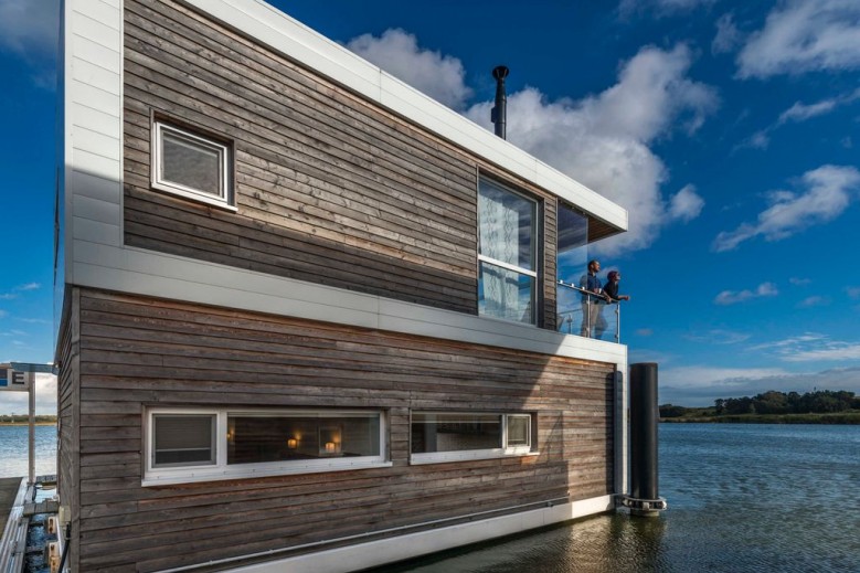 01. Floating Houses  (95 m²) mit Kamin