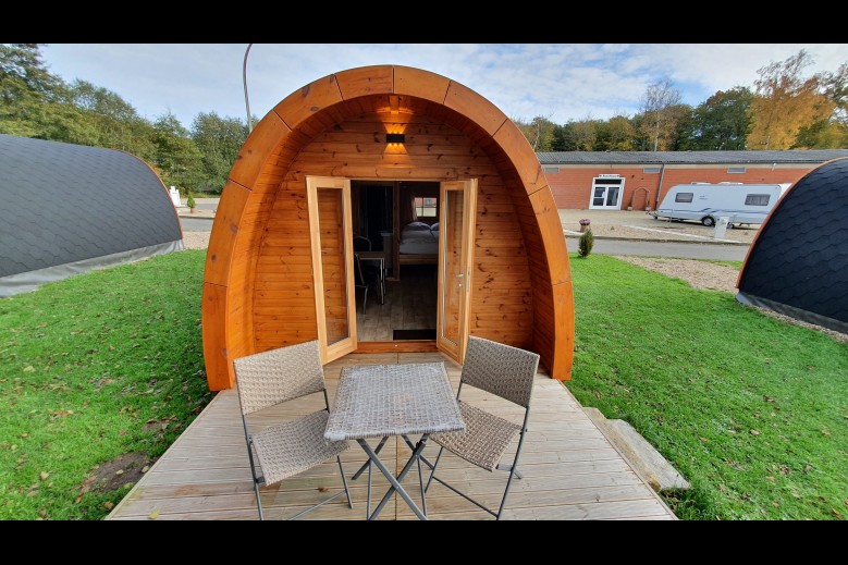 02 Premium Camping Pod 