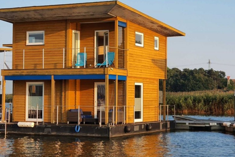 05. Floating-Houses (75 m²) SteelVoll mit Infrarot