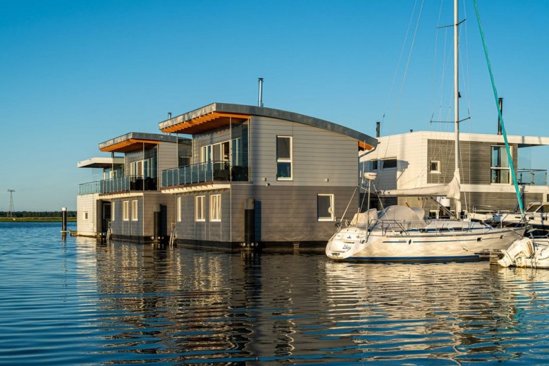 10. Floating-Houses (105 m²) Triton mit Sauna