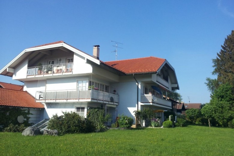 AlpenChiemsee Ferienwohnung mit Bergblick und Seen