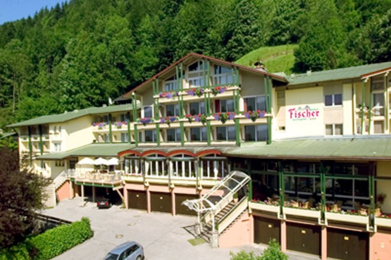 Alpenhotel Fischer, Wenig