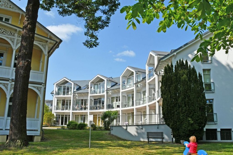 Appartementhaus mit Balkon 300 m bis zum Strand (V