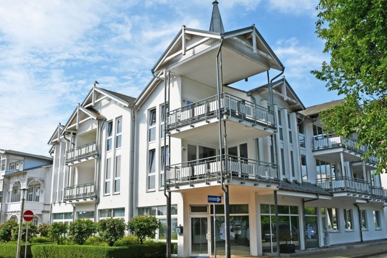 Appartementhaus mit Balkon im Ostseebad Göhren (HM