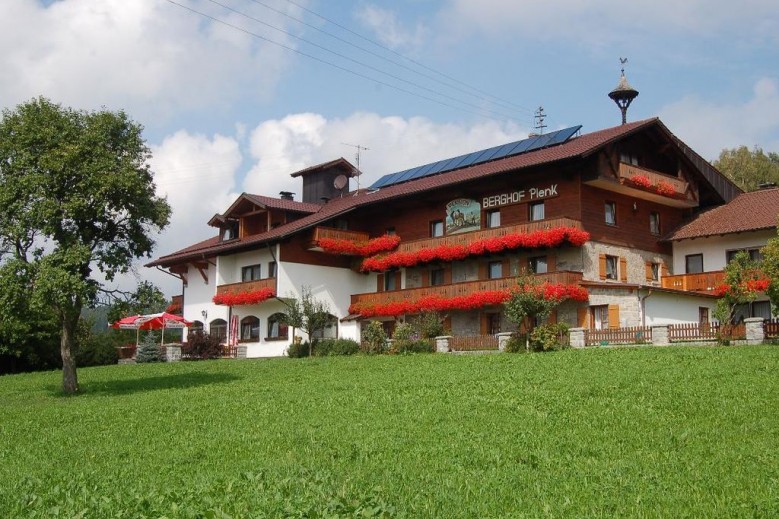 Berghof Plenk Pension und Ferienwohnungen