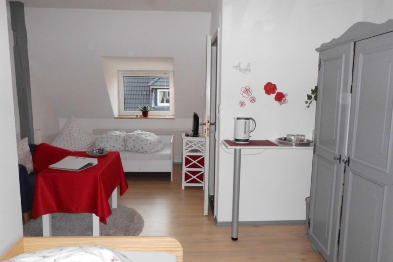 Broers, Privatzimmer