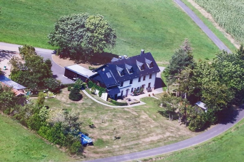 Eifel-Hügelhaus Plütscheid