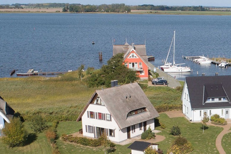 Ferienhaus Boddenblick und Kranich