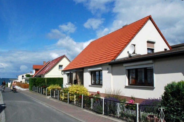 Ferienhaus Christa mit Terrasse