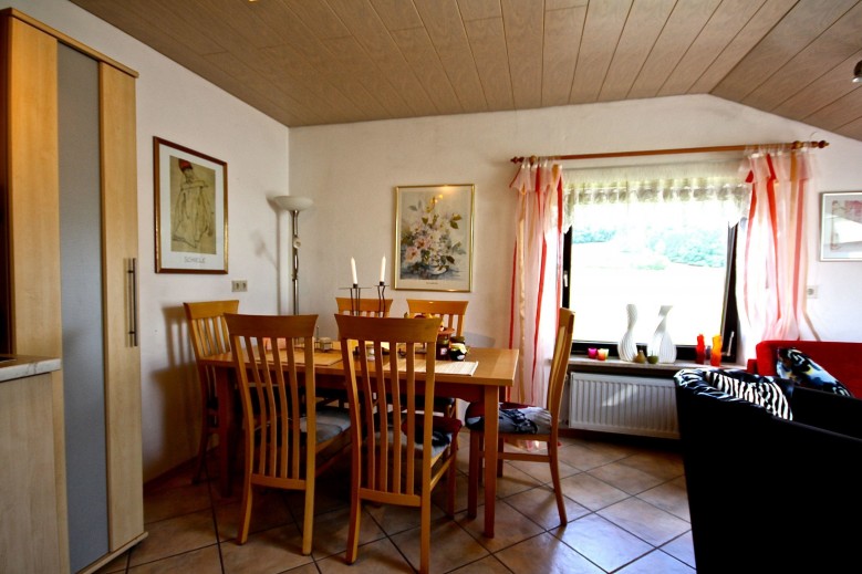 Ferienhaus Holzapfel - Ferienwohnung Sonnengarten