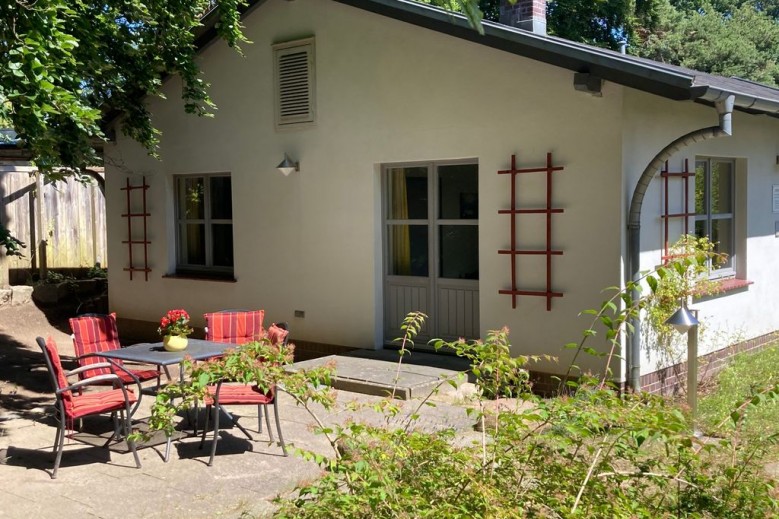 Ferienhaus Ise - 200m zum Strand im Ostseebad Heri