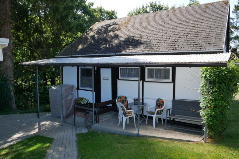 Ferienhaus Just mit Garten und Carport