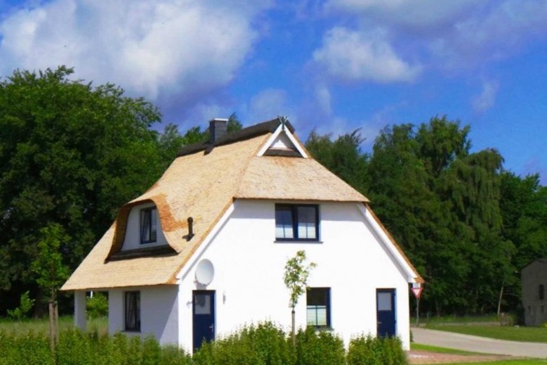 Ferienhaus Tobias in Karlshagen mit Kamin und Saun