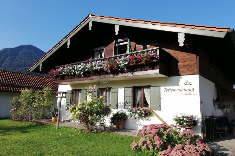 Ferienwohnung Emilia mit Bergblick nach Osten