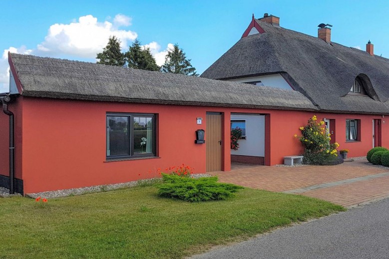 Ferienwohnung im roten Haus