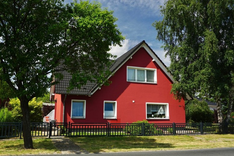 Ferienwohnung im roten Haus