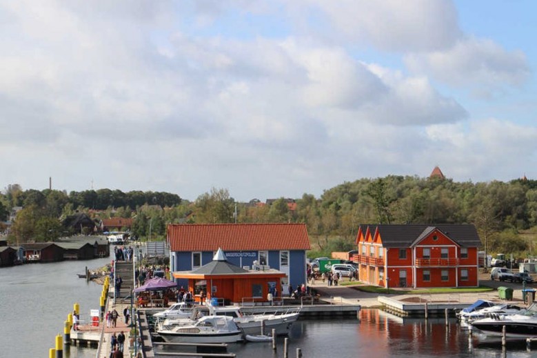 Ferienwohnung mit Seeblick -  Fischerhafen Plauer