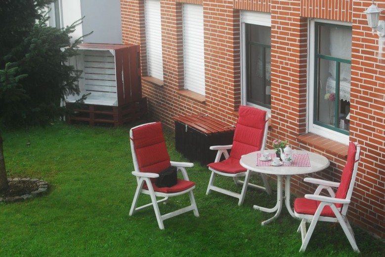 Ferienwohnung Nachbars Garten