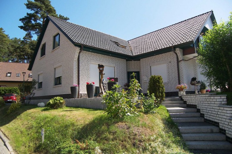 Ferienwohnung Plötz - mit Terrasse und E- Auto Lad