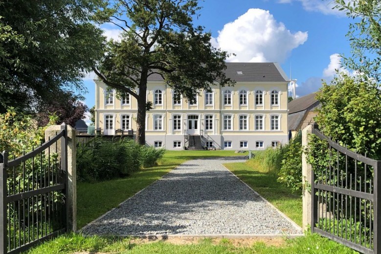 Ferienwohnungen Herrenhaus  Gut Oestergaard