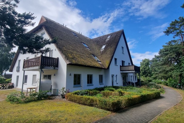 Ferienwohnungen im Reetdachhaus, Diplomatenweg 1