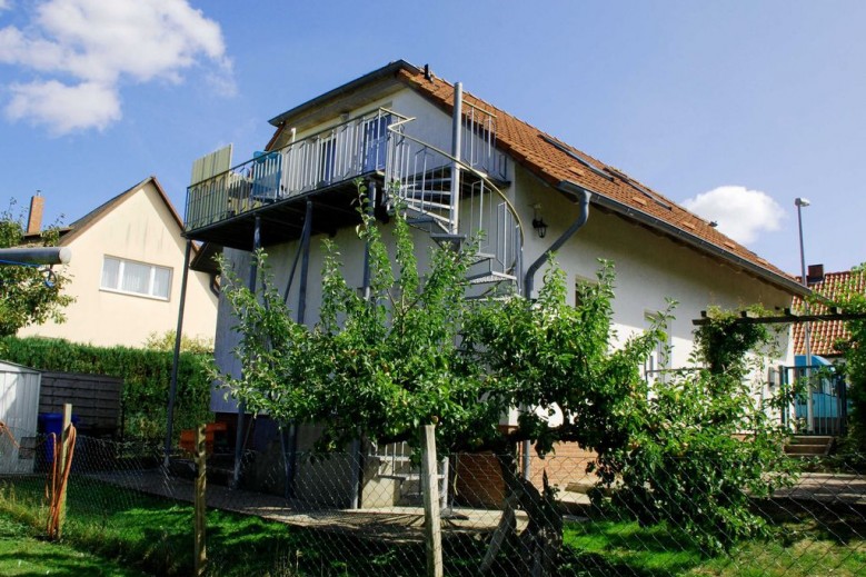 Ferienwohnungen mit Terrasse