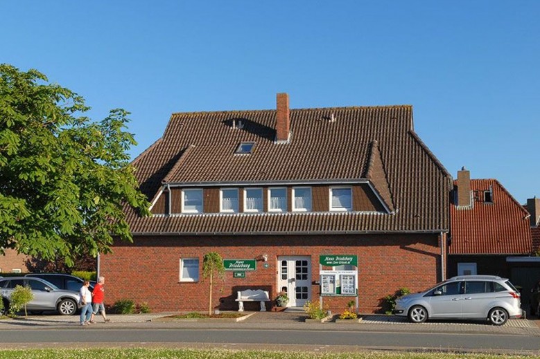 Ferienwohnungen und Apartments im Haus Friedeburg