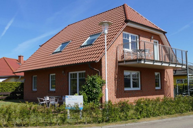 Haus am Deich - Feriendomizil mit Terrasse