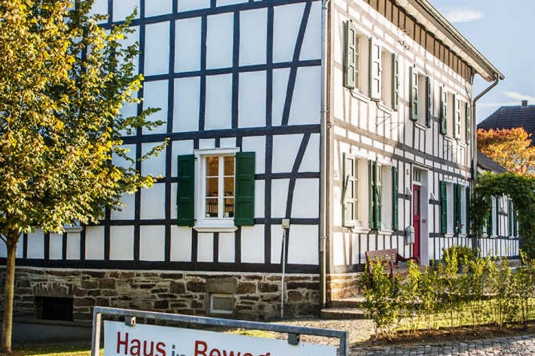 Haus in Bewegung - denkmalgeschützter Fachwerkhof