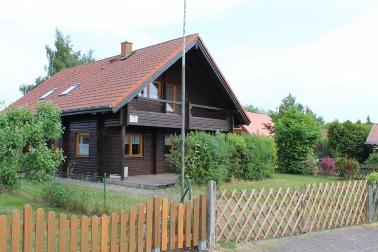 Holzblockhaus mit Kamin am Kite-, Surf- und Badest