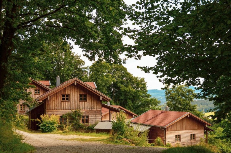 Hütten am Waldrand