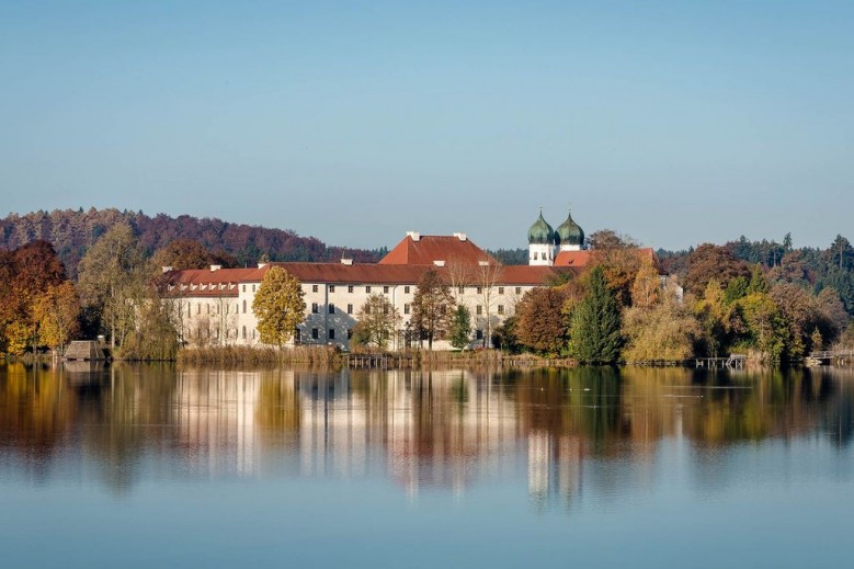 Kloster Seeon Kultur- und Bildungszentrum des Bezi