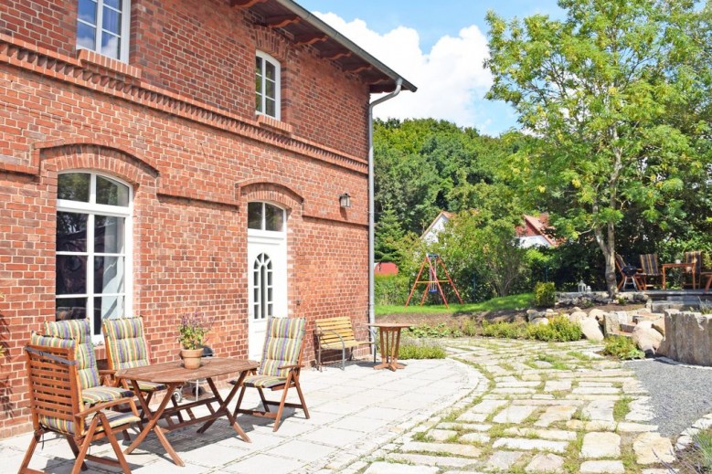 schöne Ferienwohnung mit Kamin und Terrasse in Sas