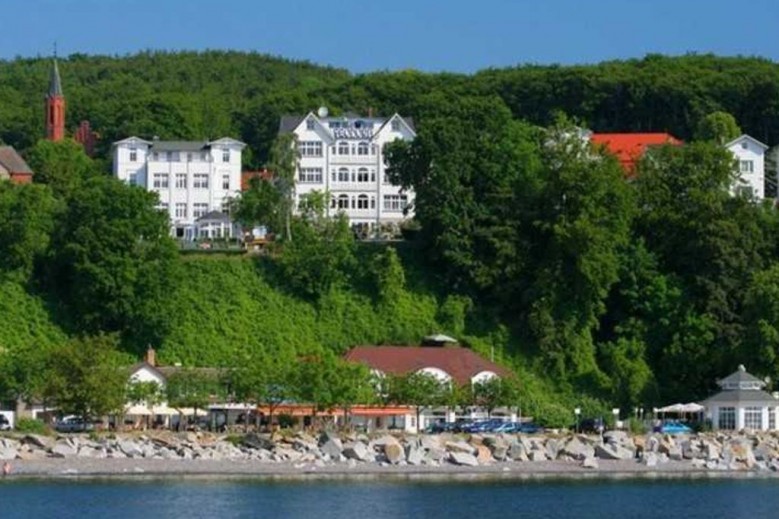 Villa Feodora - Das Haus mit dem einzigartigen See