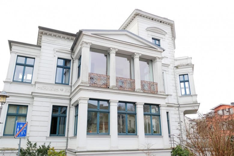 Villa in Heringsdorf *400m vom Ostseestrand* Herrm