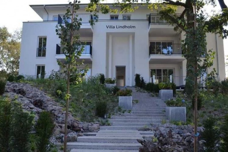 Villa Lindholm-Strandnähe -Balkon-im Zentrum von B