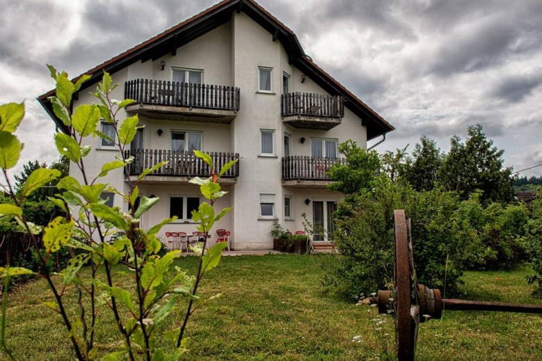 Weingut und Ferienappartement Erbacher Hof